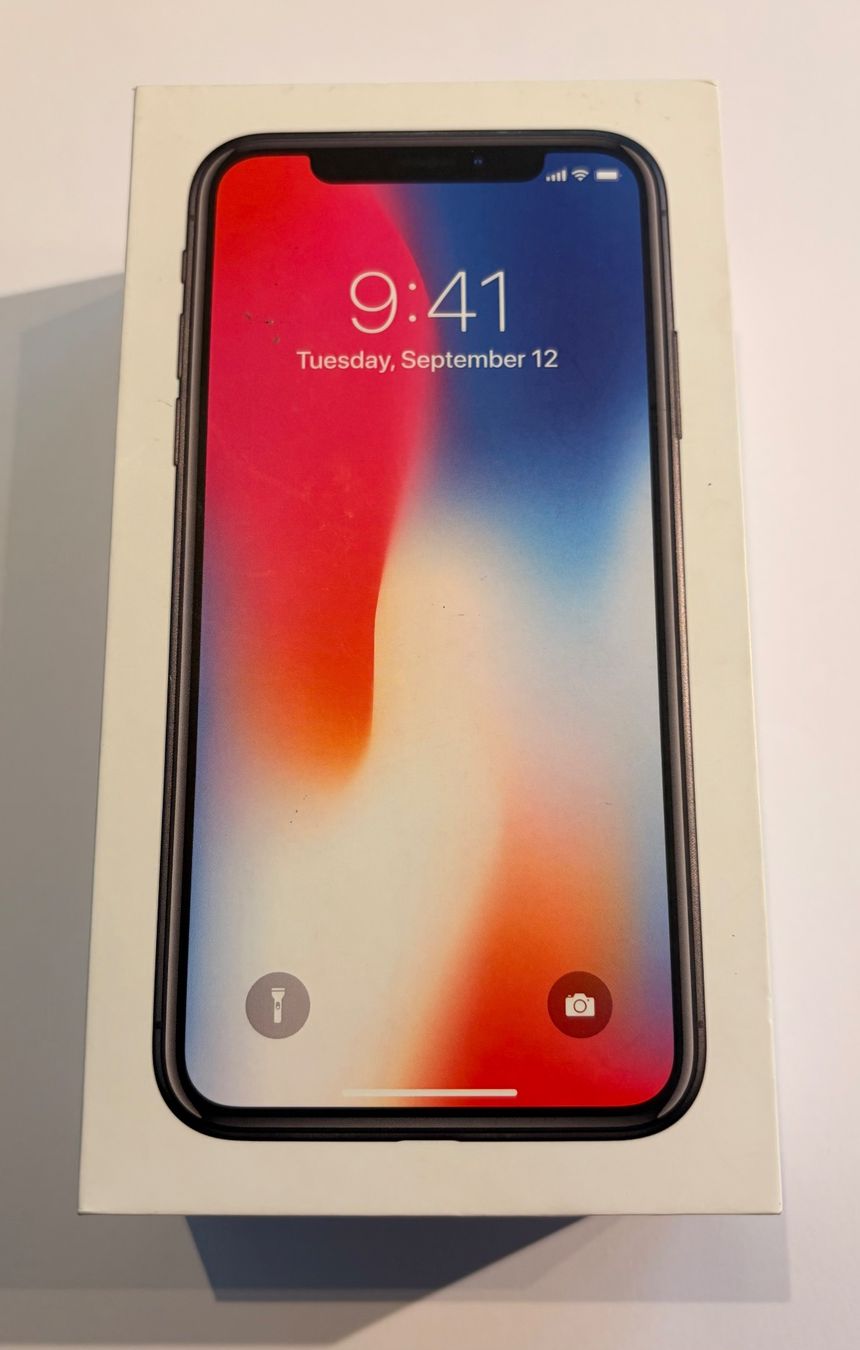 Apple Telefoni cellulari / Smartphones: iPhone X 64GB Space Gray – Usato da Erde venduto da Ricardoannonce 2