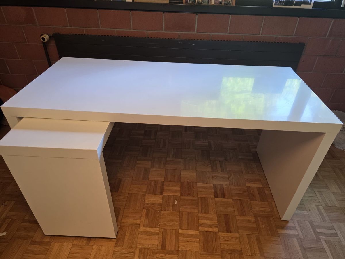 Ikea Bureaux: Bureau plus chaise  – D'occasion à Chambésy par cam_df2x 5