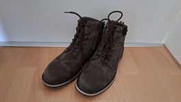 Neuwertige Winterschuhe Grösse 42