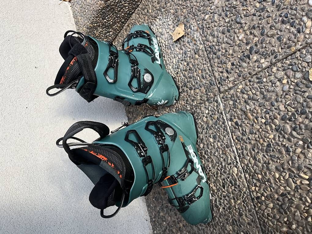 Scarpe da uomo: Chaussure de ski de randonnée Lange XT3 – Usato da Blonay venduto da ame_ygz8 1