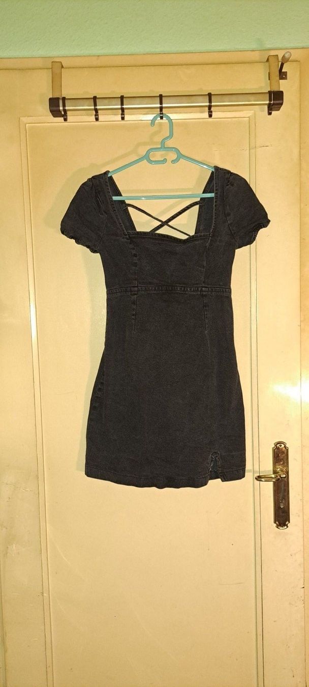 Hollister Vestiti: Jolie robe jeans noire – Usato da Genève venduto da Axelle333 1