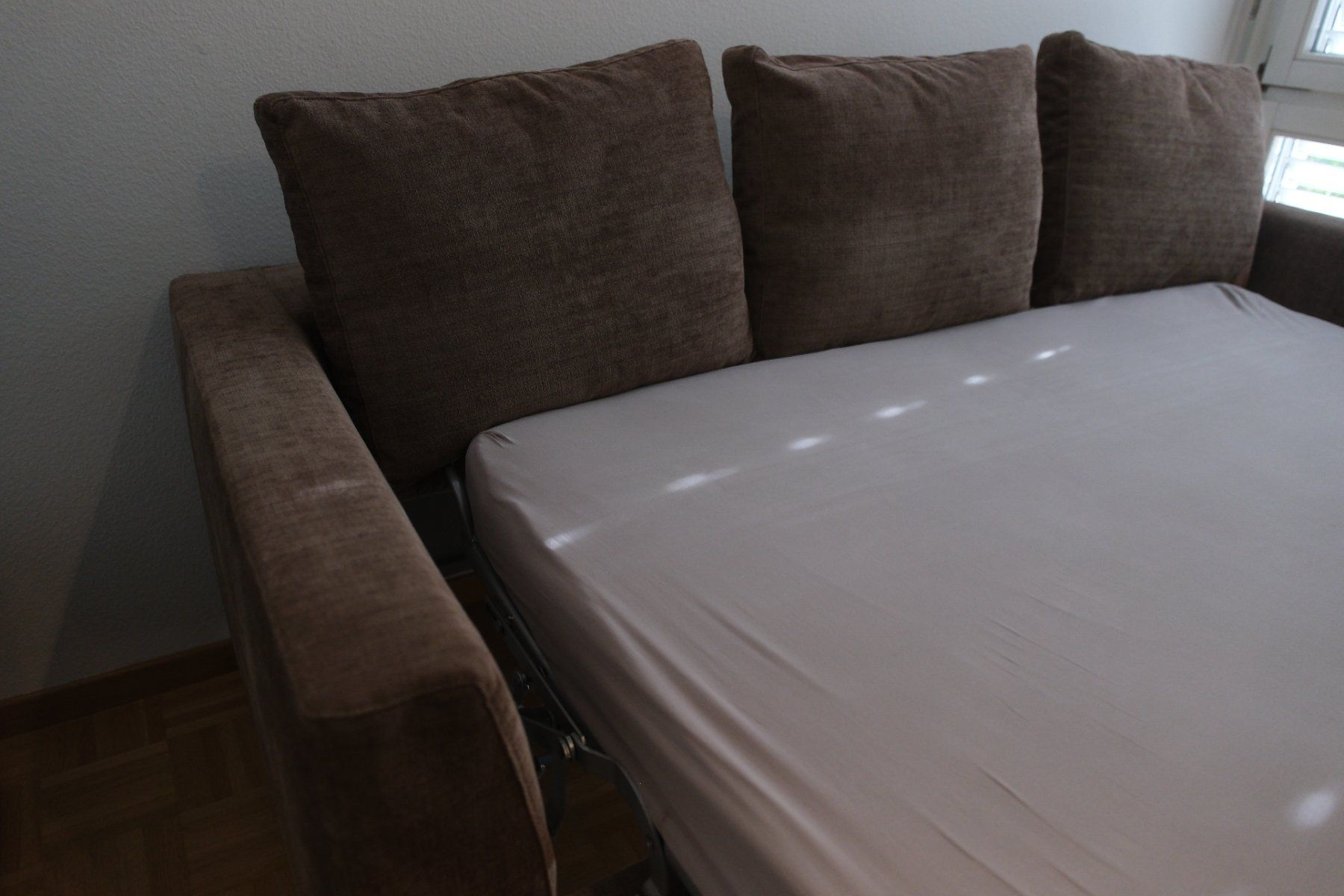 Sofas: Designer Schlafsofa / Bettsofa mit grossem Hocker – Neu (gemäss Beschreibung) aus Weinfelden von PoJeje 8