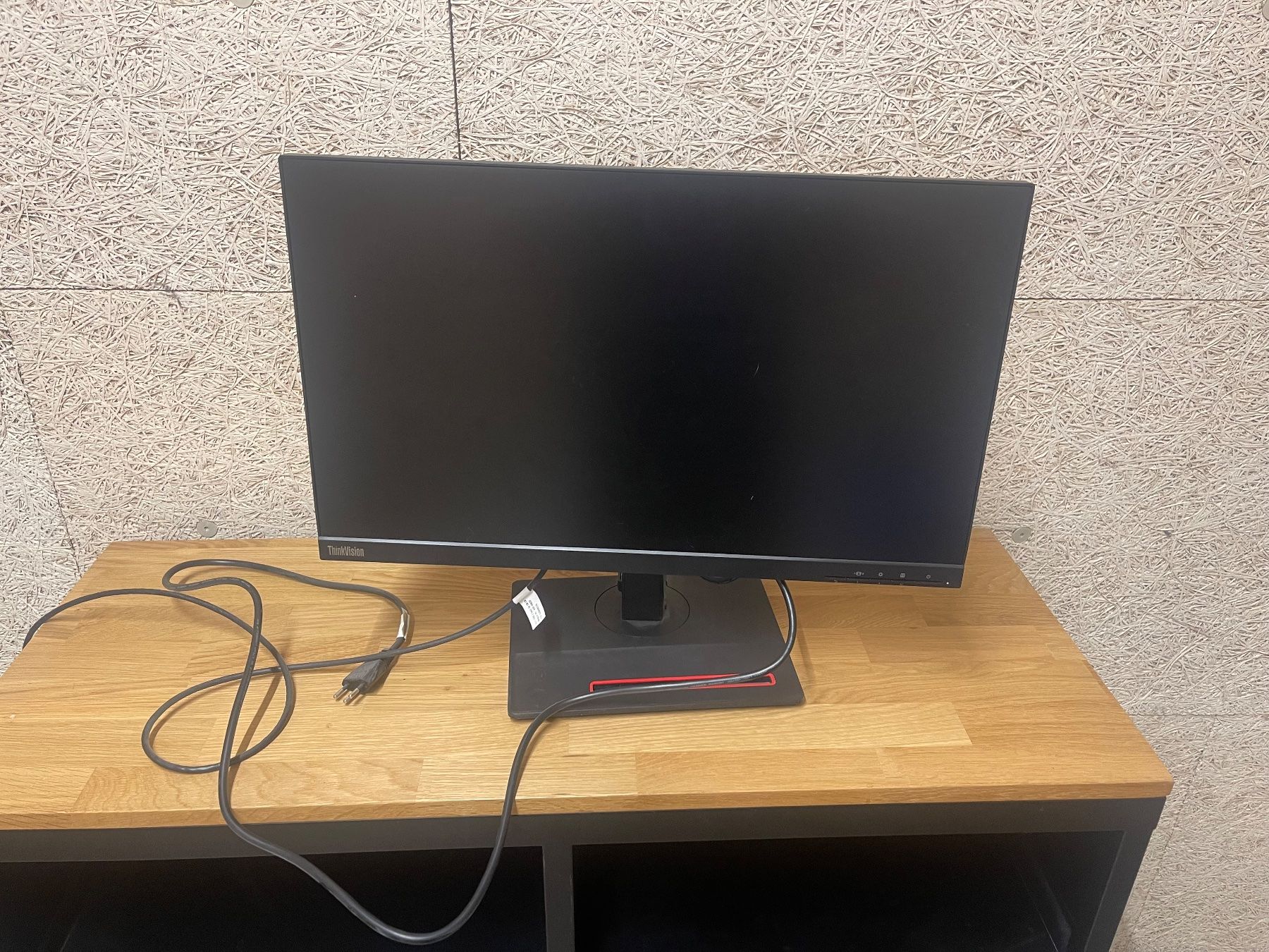 Monitor: ThinkVision monitor – Usato da Bern venduto da dts_gsp9 1