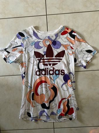 Adidas T-shirt