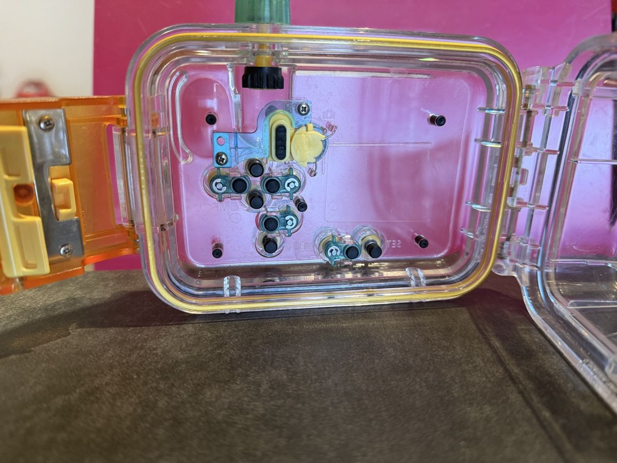 Canon Lampade & Macchine fotografiche: CANON  WP-DC900  WATERPROOF  CASE – Usato da Apples venduto da Gasscret 4