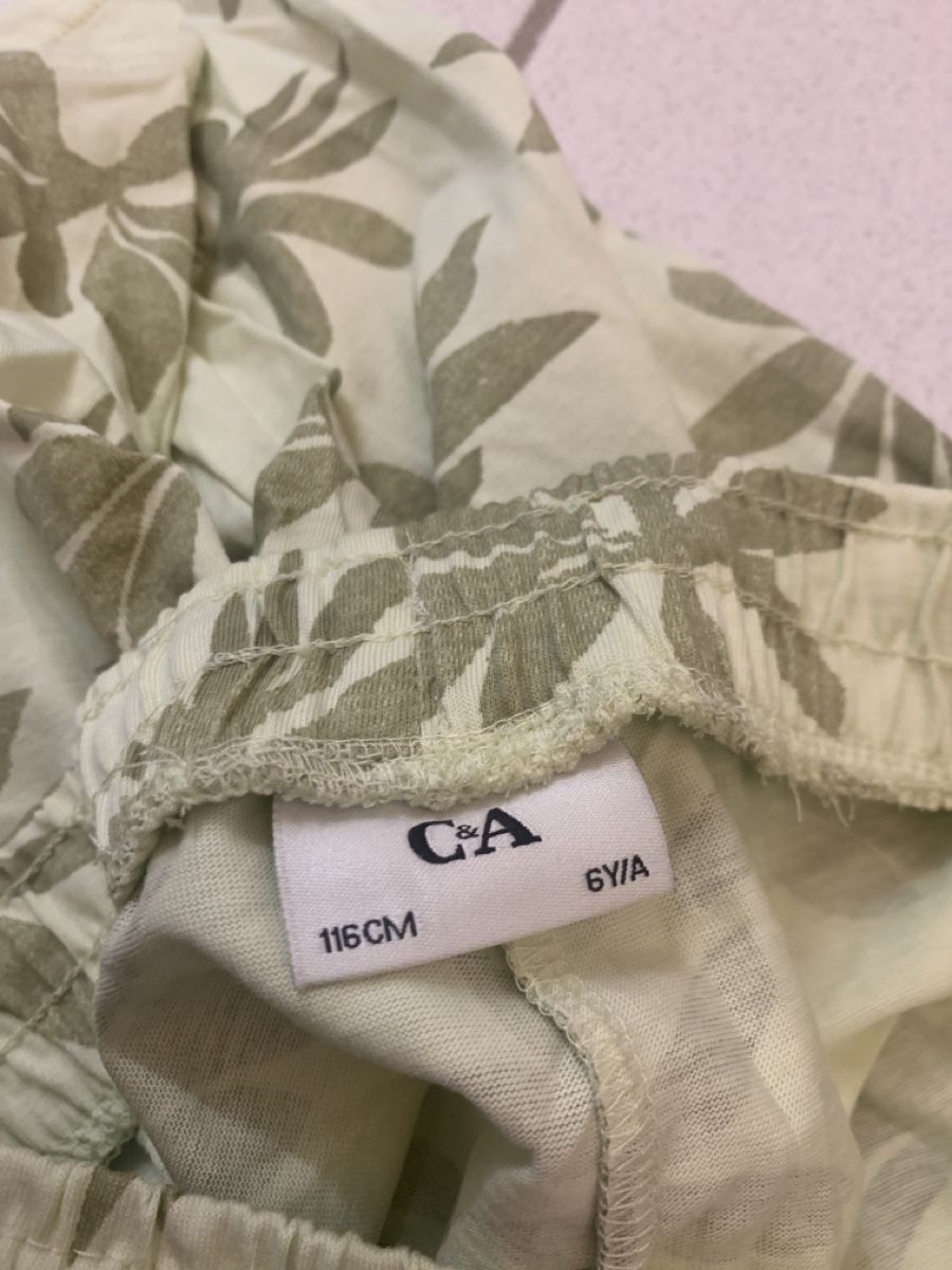 C&A Pantalons: Kurze Hose, Gr. 116, C&A – D'occasion à Buus par 2013dp 2