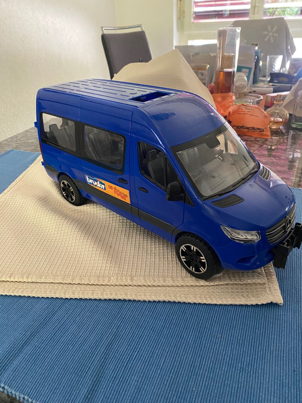 Bruder Giocattoli: Bruder Mercedes Benz Sprinter Transfer – Usato da Allenwinden venduto da Obalu 2