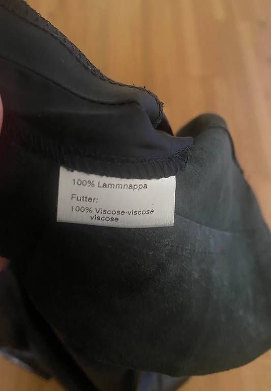 Gonne: Akris Punto Lederrock  – Usato da Langnau am Albis venduto da Monikacv16 2