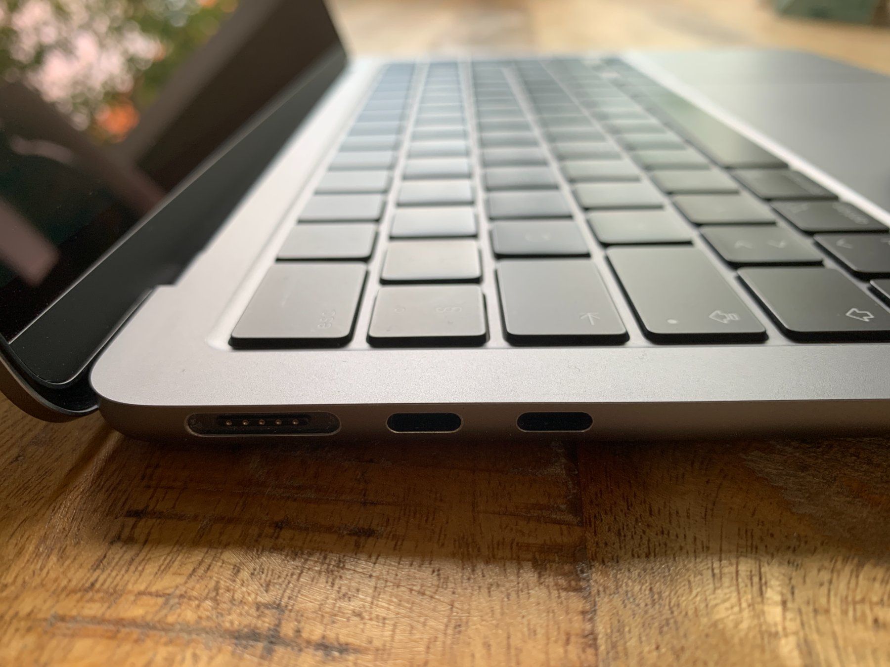 Apple Notebook: MacBook Air | M2 | 2022 – Nuovo (secondo la descrizione) da Bern venduto da Sid.M 3