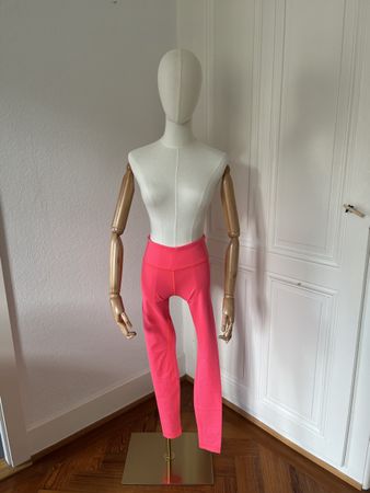 Lululemon Hot Pink Yoga Pants Size 4 - Excellent Fit!
