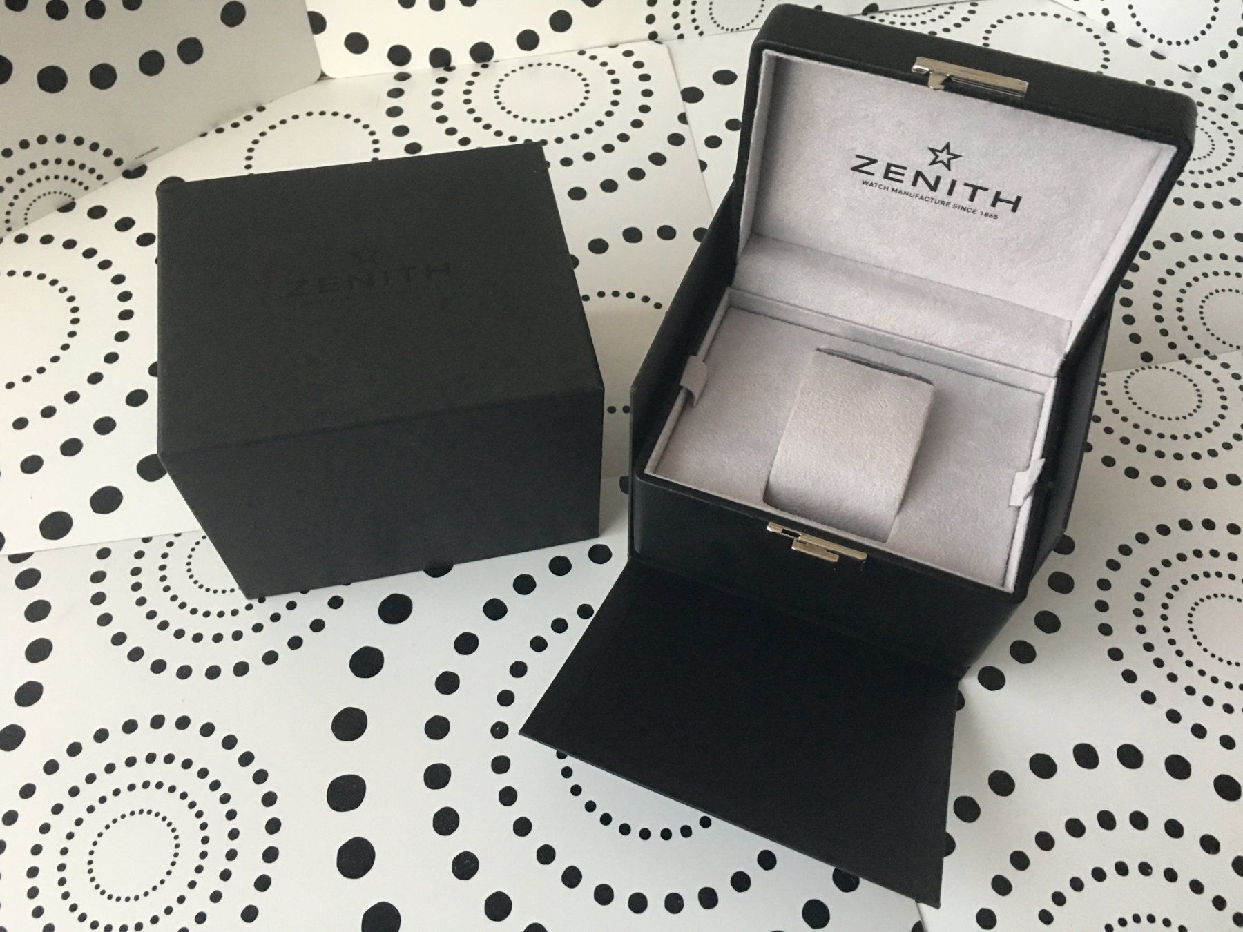 Zenith Uhrenboxen: ZENITH ORIGINAL - BOX ECRIN STANDARD - SCHACHTEL TOP !!! – Neu (gemäss Beschreibung) aus Epalinges von dream-watch