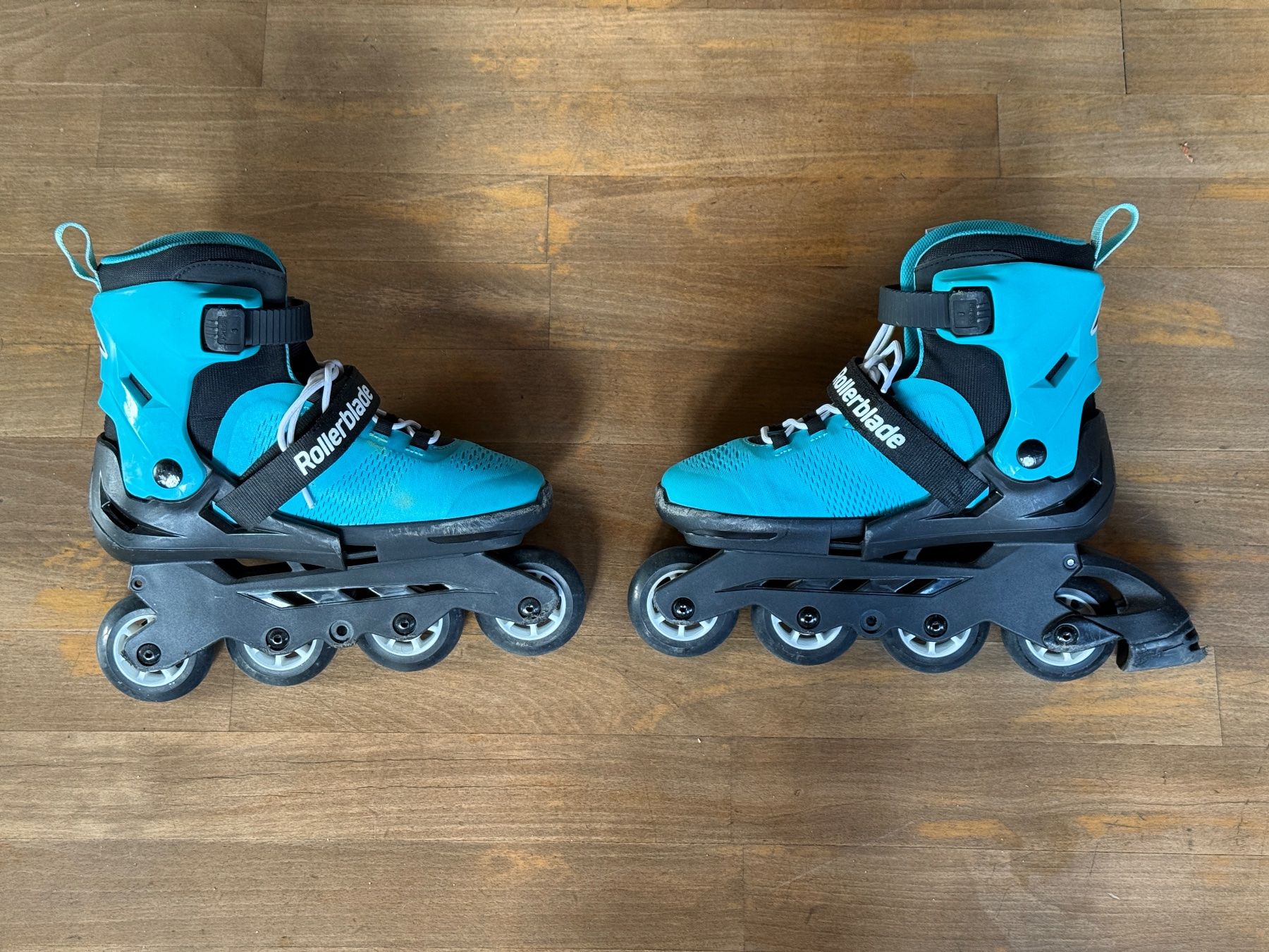 Pattini in linea & Pattini a rotelle: Rollerblade Microblade 5678 grössenverstellbare Inlineskates – Usato da Thalwil venduto da Insilentio 1