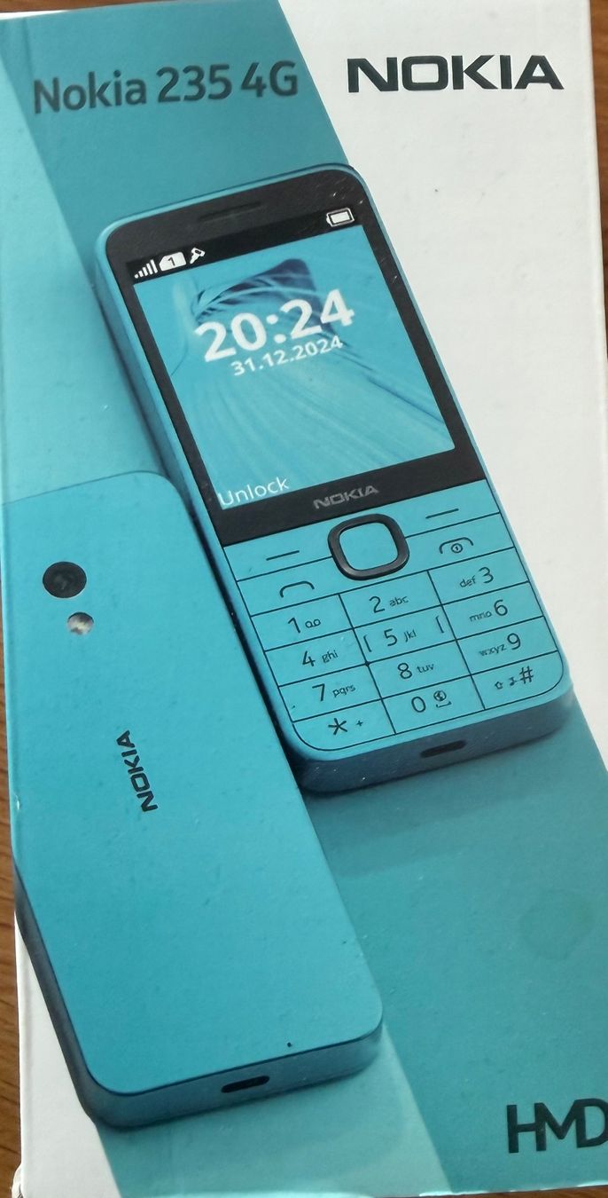Nokia Telefoni cellulari / Smartphones: Nokia 235 4G (2024) – Nuovo (secondo la descrizione) da Interlaken venduto da feli_z