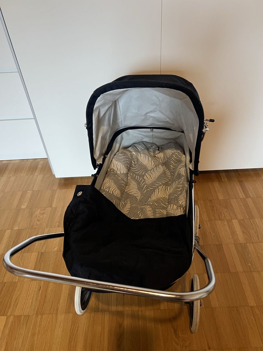 Carrozzine per bambole: Puppenwagen – Usato da zürich venduto da marc08 1