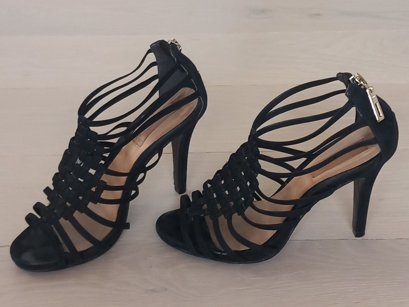 Damenschuhe: Stiletto en nubuck noir T.38 – Gebraucht aus Troinex von awh_m65m