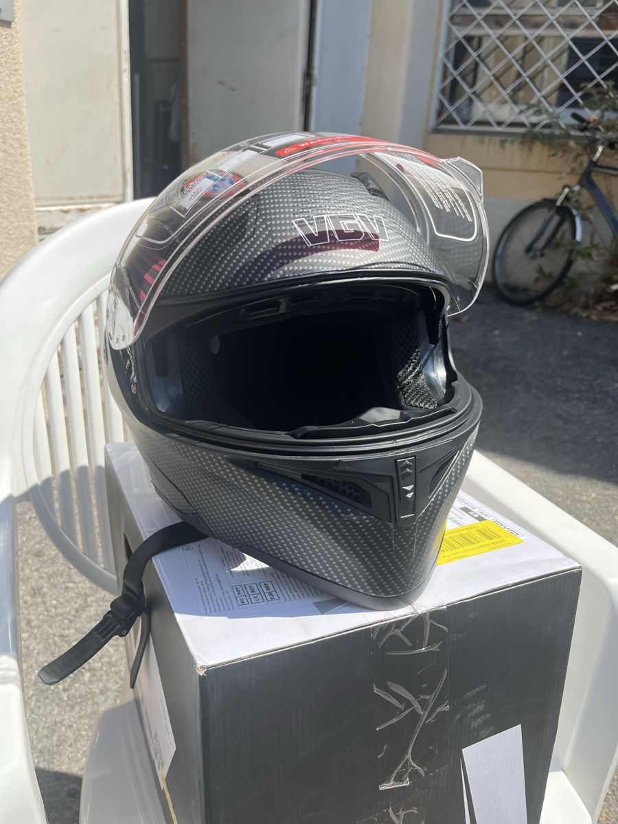 Caschi & visiere: Casque deux roues  – Nuovo e nell'imballaggio originale da Cuarnens venduto da Olivier1820 2
