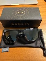 Oakley Holbrook