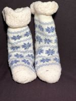 Gefütterte Hüttensocken mit Noppen Grösse 28
