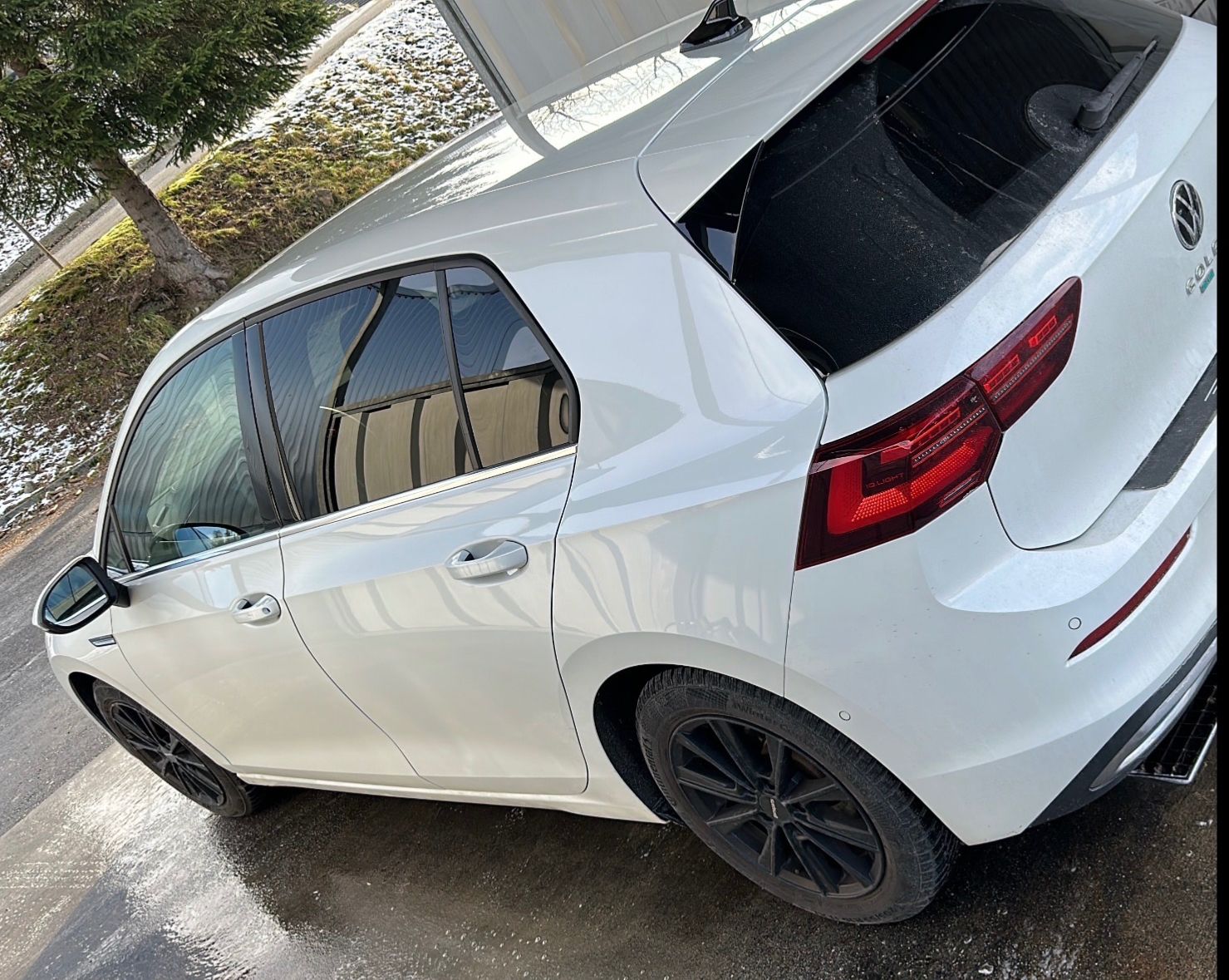 Volkswagen Cerchioni: Felgen komplett Golf Winterreifen  205/55R16 – Usato da Jona venduto da hercolis01 4