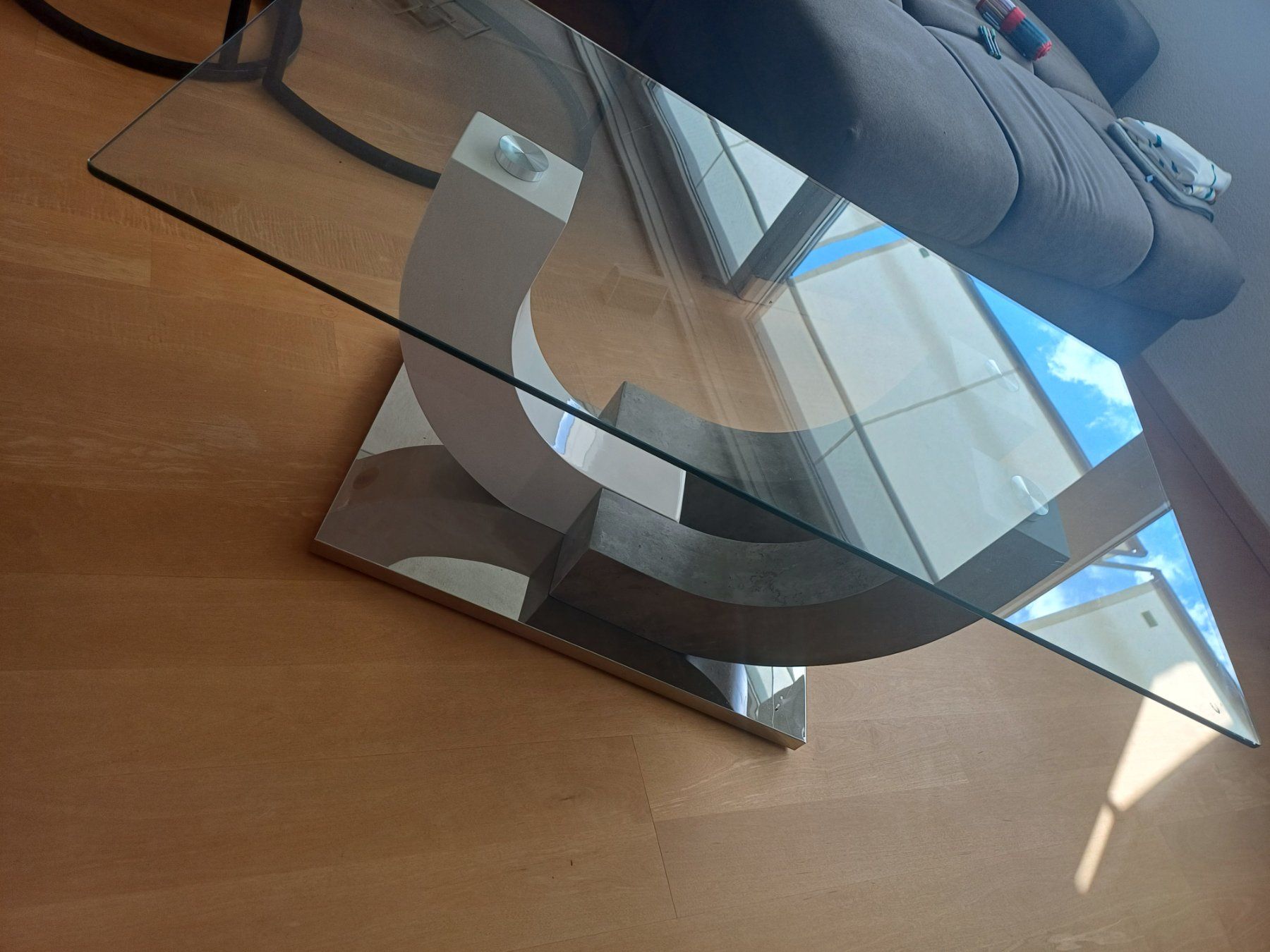 Tavoli: Couchtisch Glas weiss grau – Usato da Untersiggenthal venduto da Sarah080
