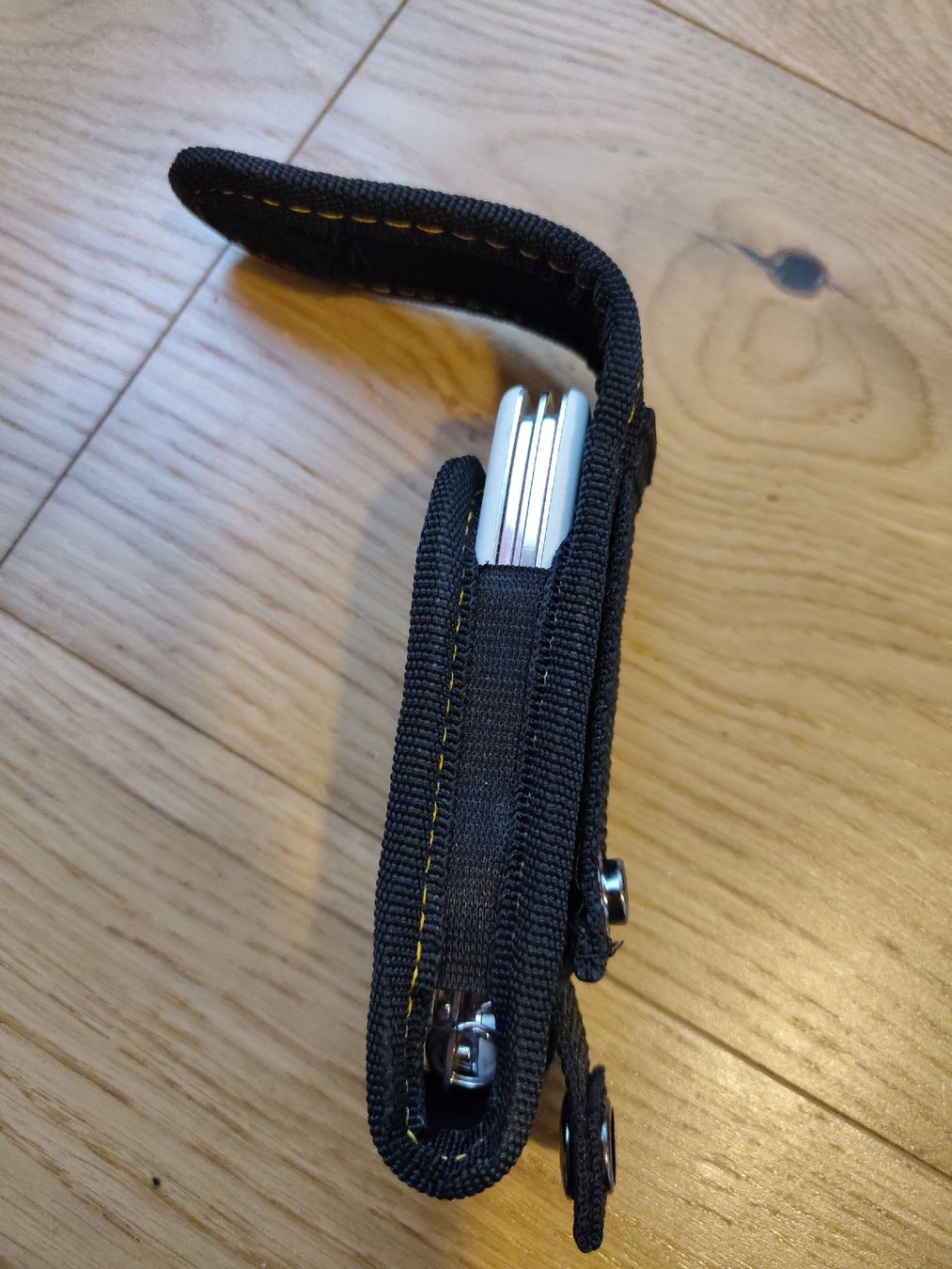 Autres pour la gastronomie & hôtellerie: Etui Messer / Taschenlampe  – Neuf (Voir description) à Frauenfeld par V-Popeye 4