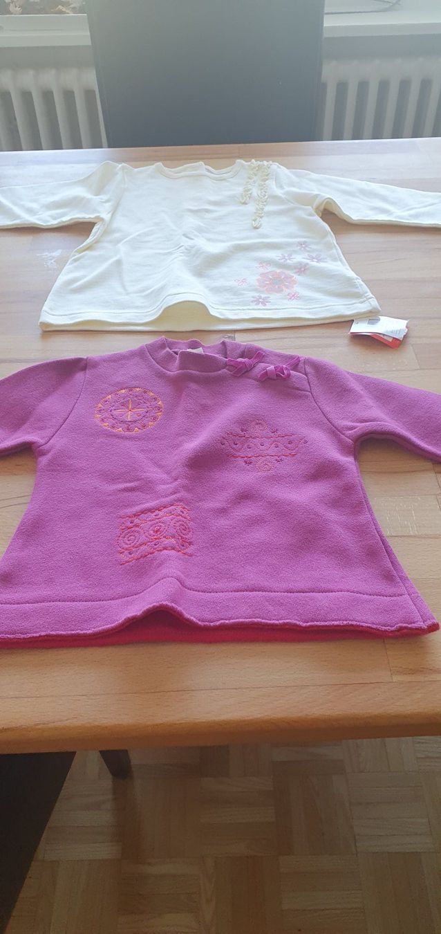 Maglioni & Felpe: 2 Neue Pullover Gr 80-98 – Nuovo e nell'imballaggio originale da Pfaffhausen venduto da mai2002 1