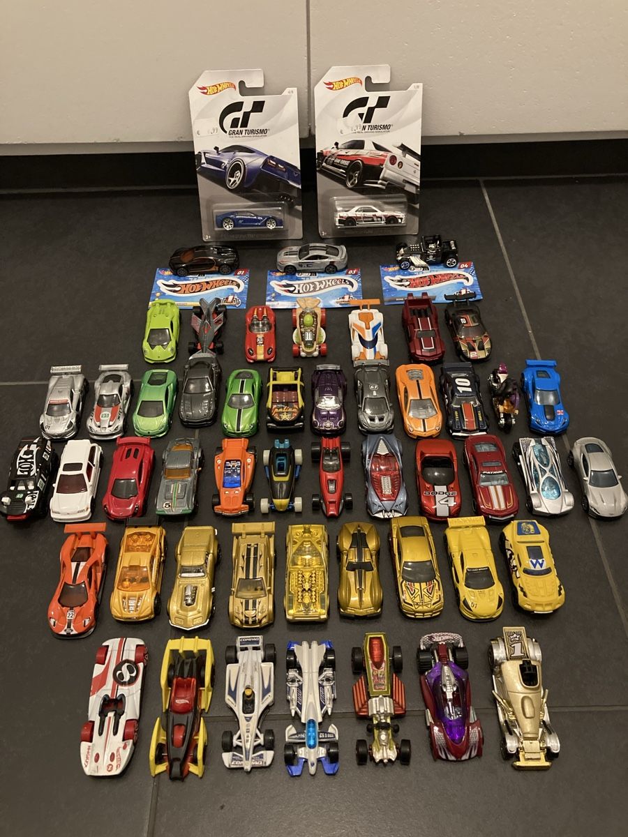 Hot Wheels Modellini d'auto: Hot Wheels Sammlung 52 Stk seltene Modelle – Usato da Ins venduto da teamfairerdeal