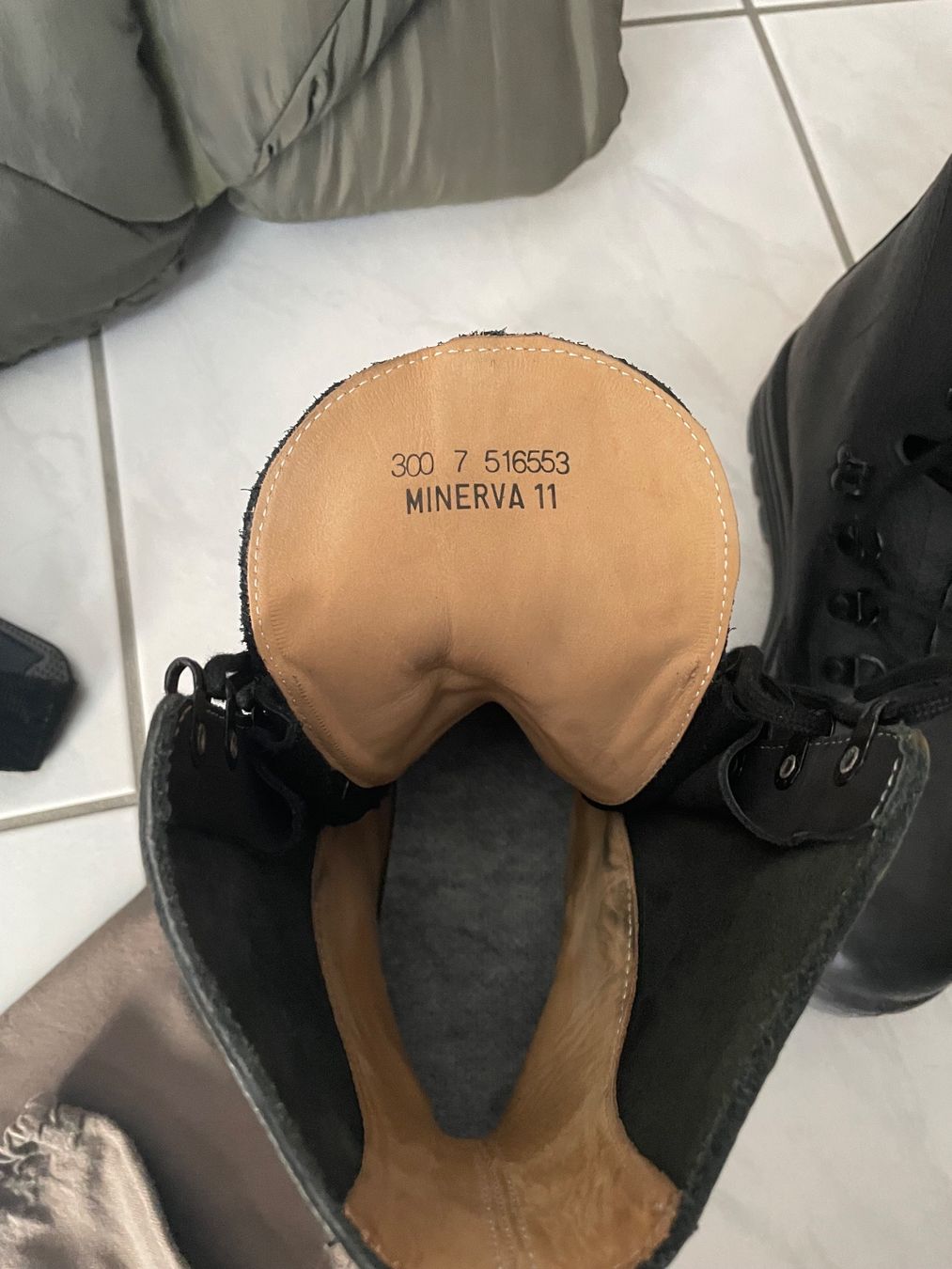 Minerva Scarpe da uomo: Kampfstiefel Schweizer Armee – Nuovo (secondo la descrizione) da Winkel venduto da pion84 1