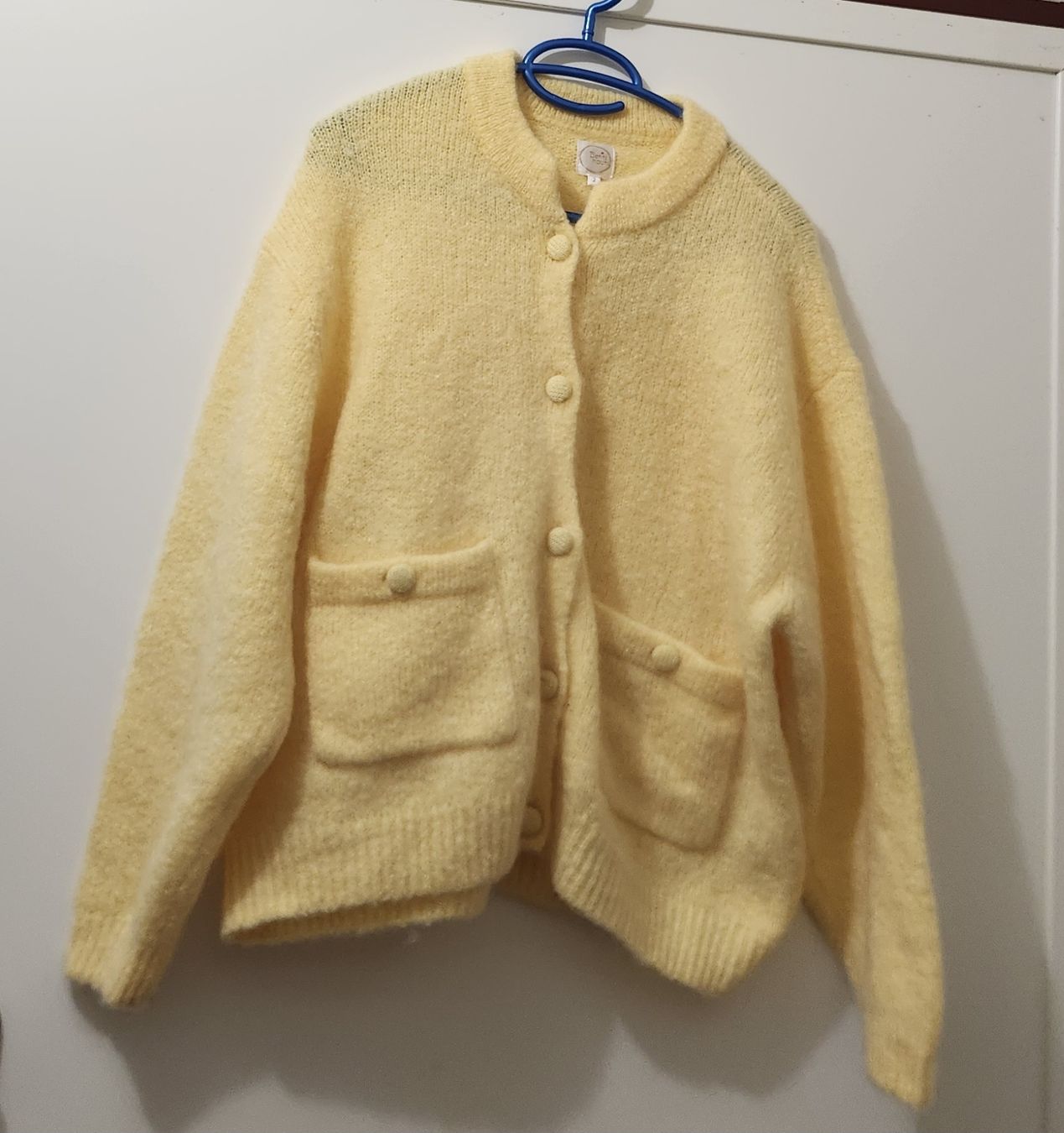 Des Petits Hauts Giacche: Cardigan oversize  Petits Hauts jaune taille 2  – Usato da Niedergösgen venduto da Eva2410