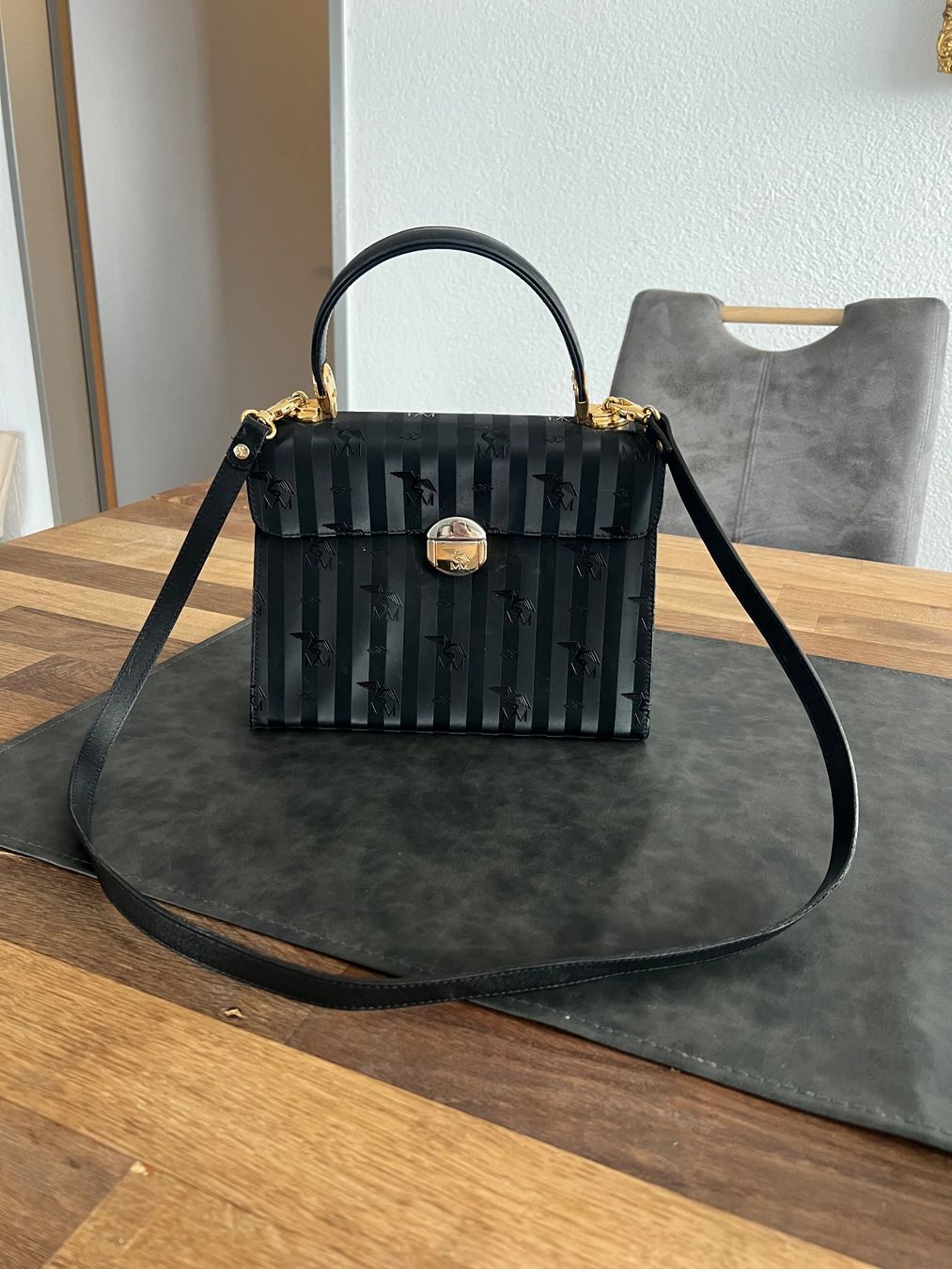Maison Mollerus Borse da donna: Maison Mollerus Vintage Tasche – Usato da Schlieren venduto da NaLeAl