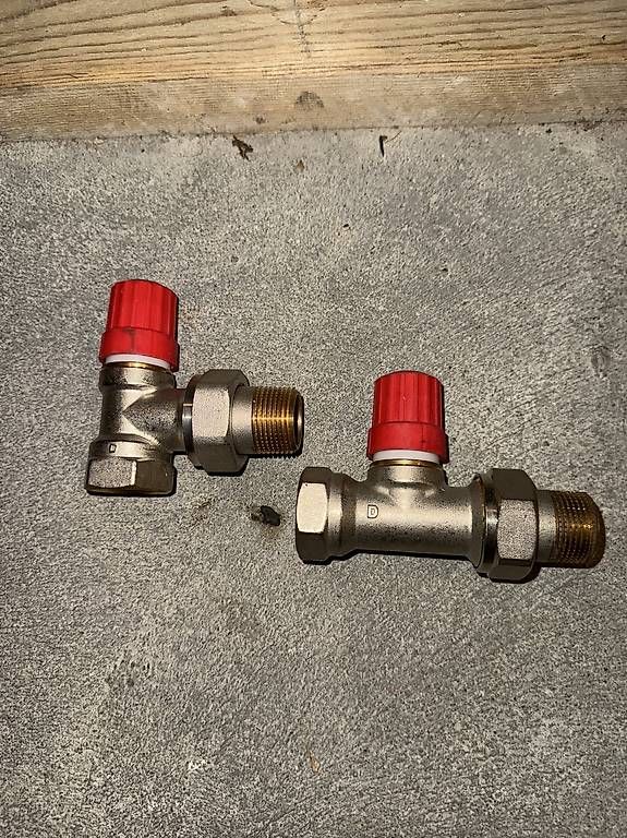 Altro in Utensili da giardino: Danfoss Heizkörperventil – Nuovo (secondo la descrizione) da Richterswil venduto da da_sp05