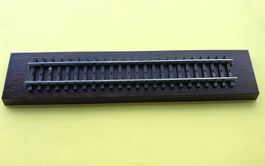 Märklin Aufstellsockel  mit K N° 2200, socle bois, 22,5 cm