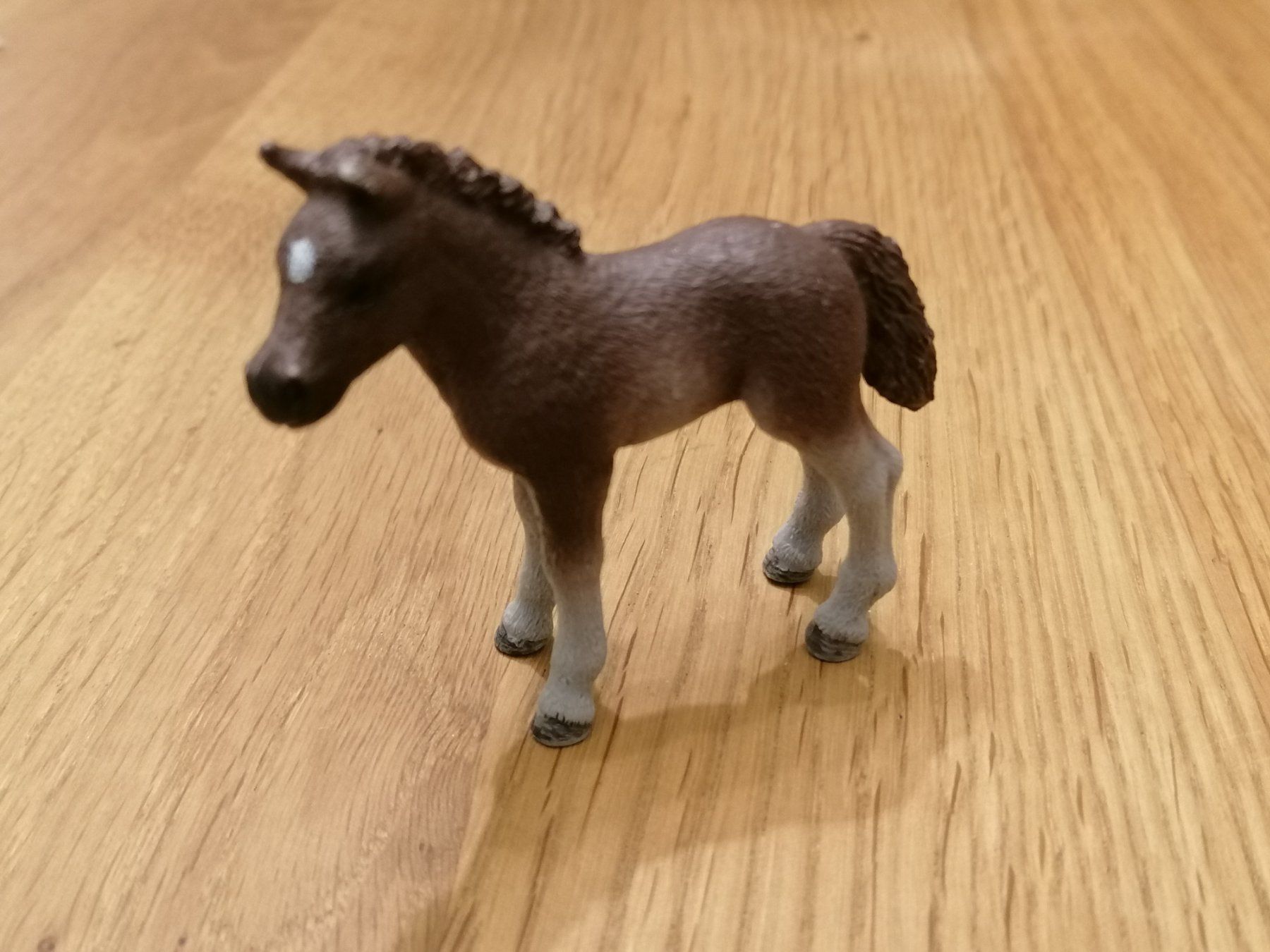 Schleich Statuette: Schleich Fohlen Tierfigur – Usato da Basel venduto da vintagecollector