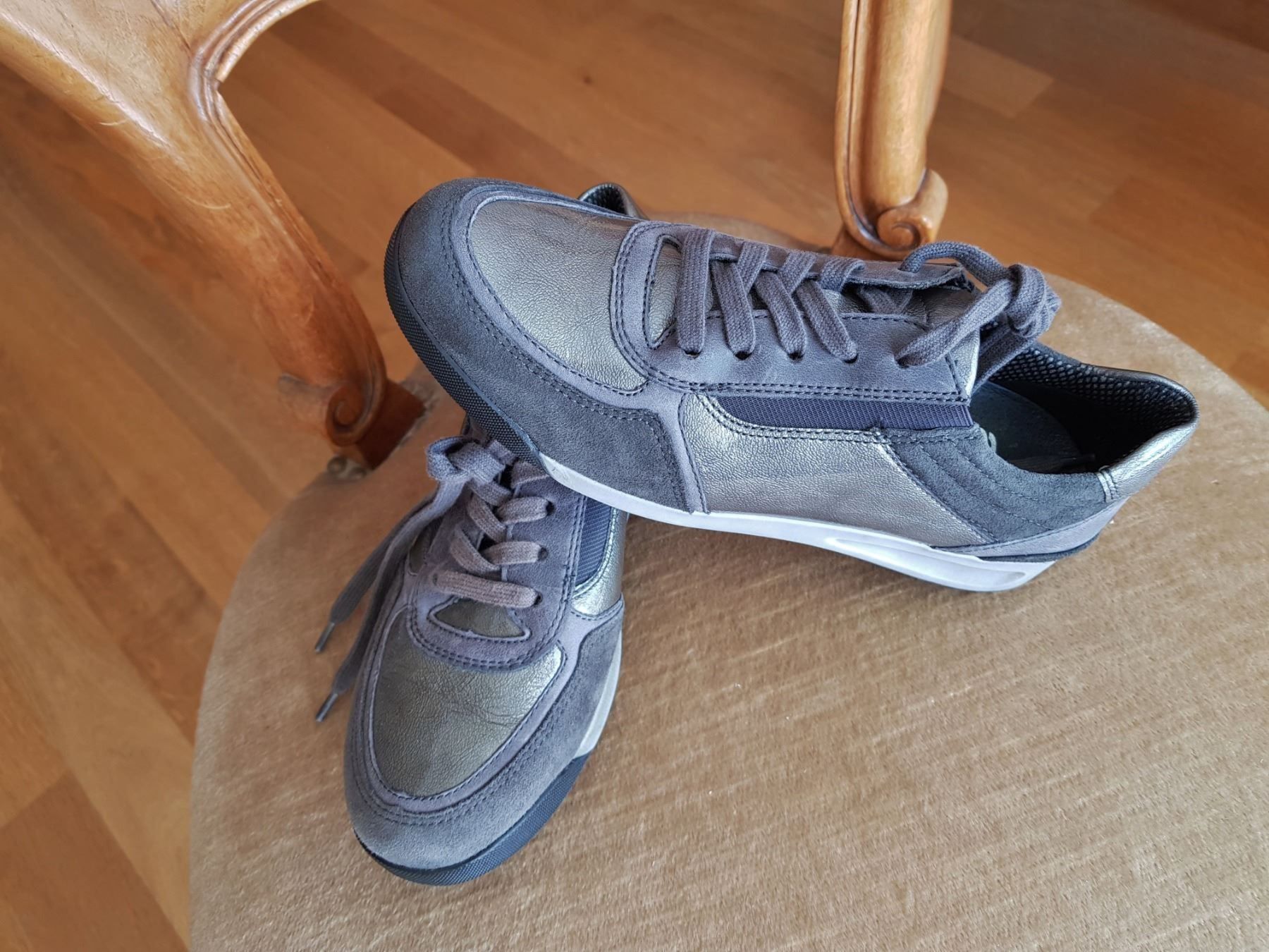 Chaussures femmes: Sneaker von ARA GR.36,5 – Neuf avec emballage d'origine à Reinach AG par innamac 8