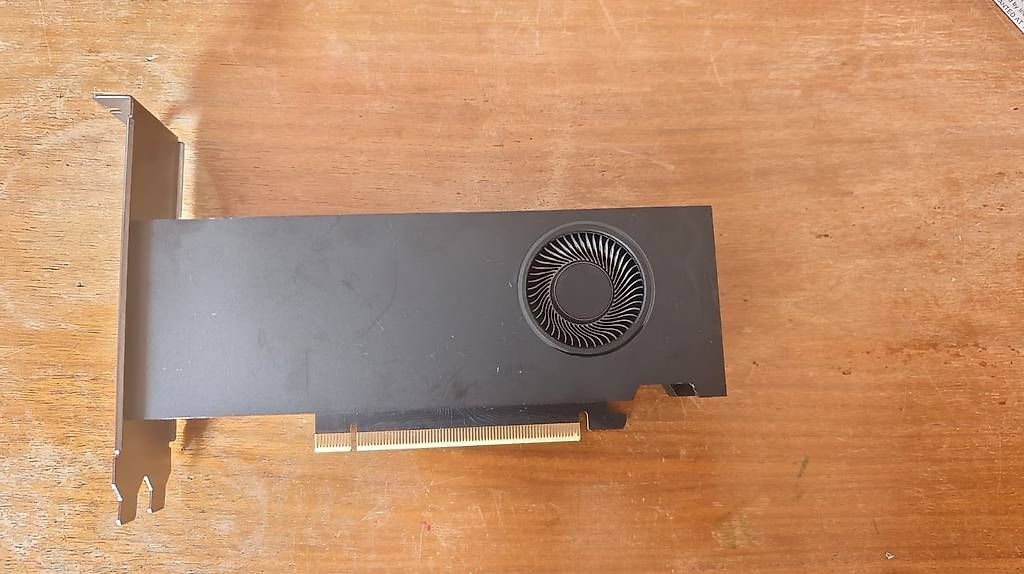 Nvidia Cartes graphiques: PNY RTX A2000, low-profile GPU, 6GB – D'occasion à Jona par Kapuzinermoench