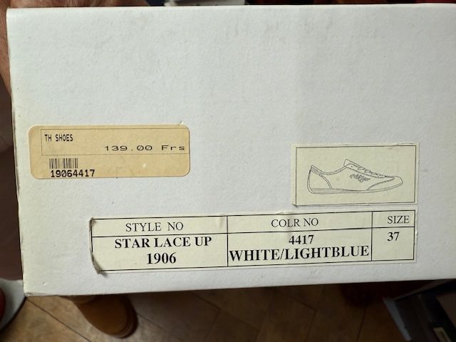 Tommy Hilfiger Damenschuhe: Tommy Hilfiger Sneaker Gr. 37, Leder, weiss – Gebraucht aus Winterthur von projectcleanup 2