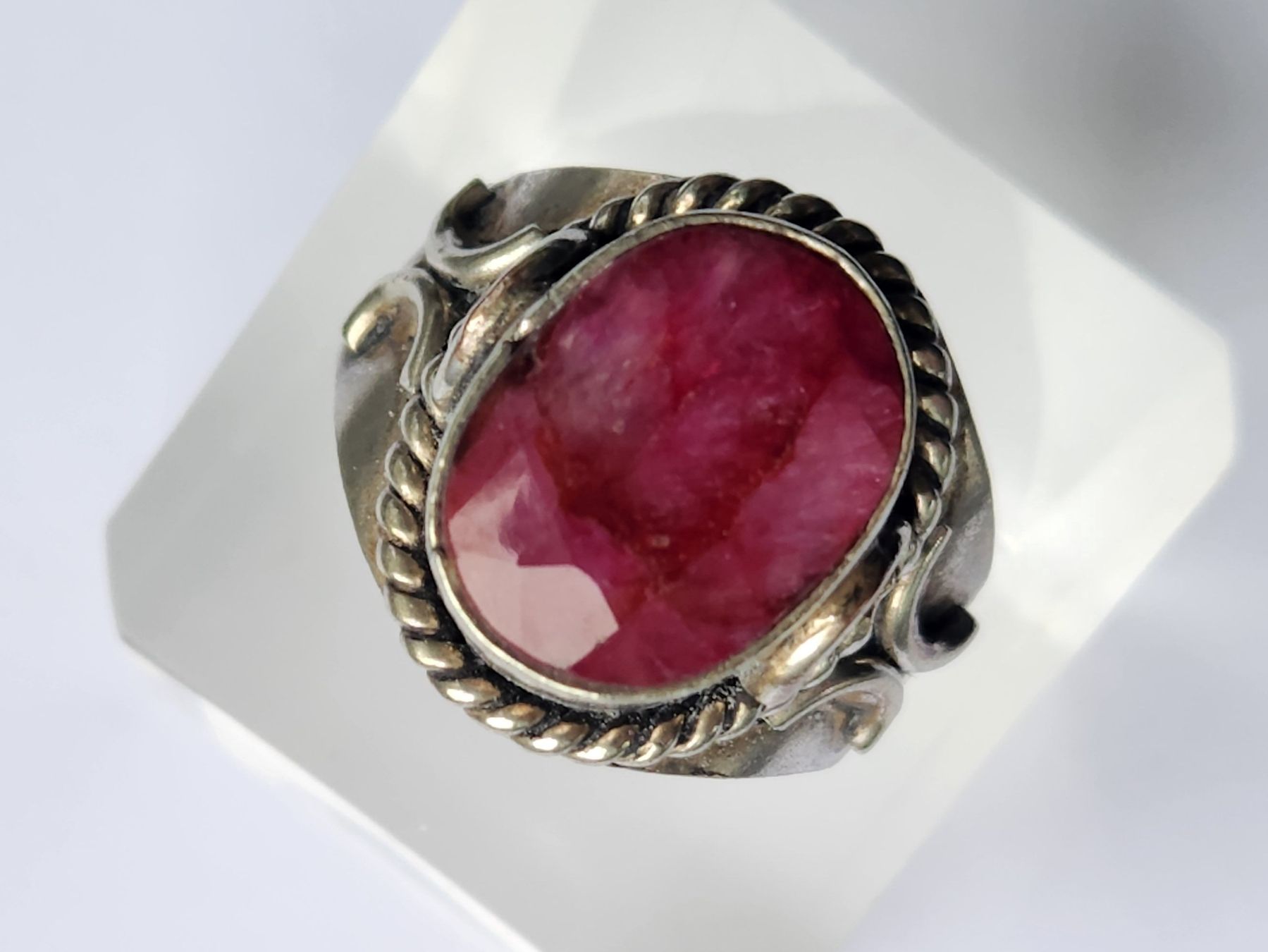 Anelli: Vintage Silberring 925 mit echtem Rubin, Ringgrösse 62 8g – Usato da St. Gallen venduto da GIULESGG 1