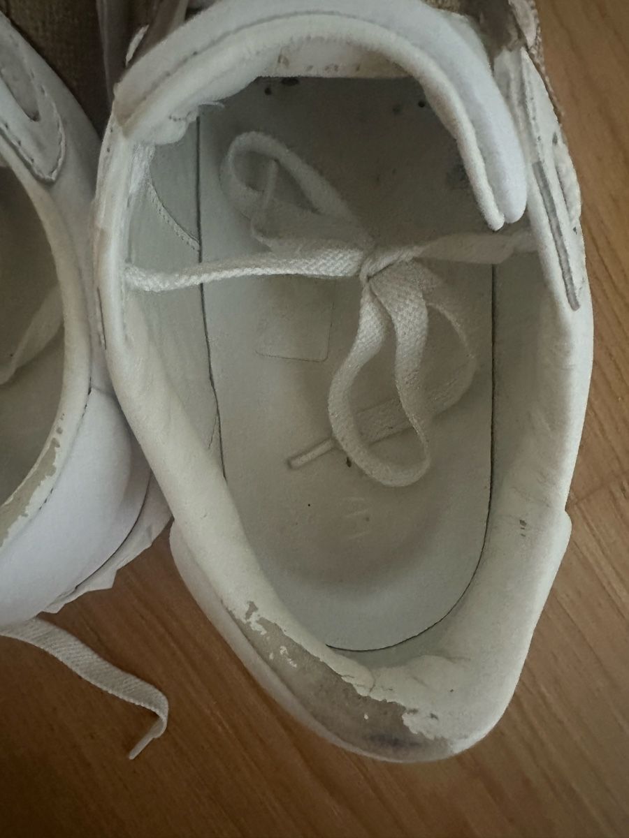 Valentino Scarpe da donna: Valentino Garavani Stud Sneaker – Usato da Niederhasli venduto da Luxevault 5