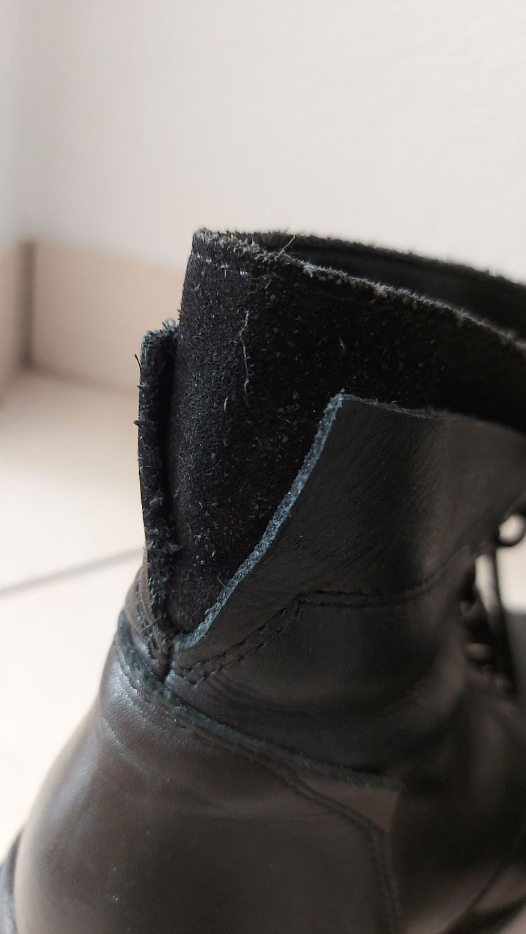 Scarpe da donna: Bottines noires à lacets cuir véritable – Usato da Sion venduto da aud_7pxl 8