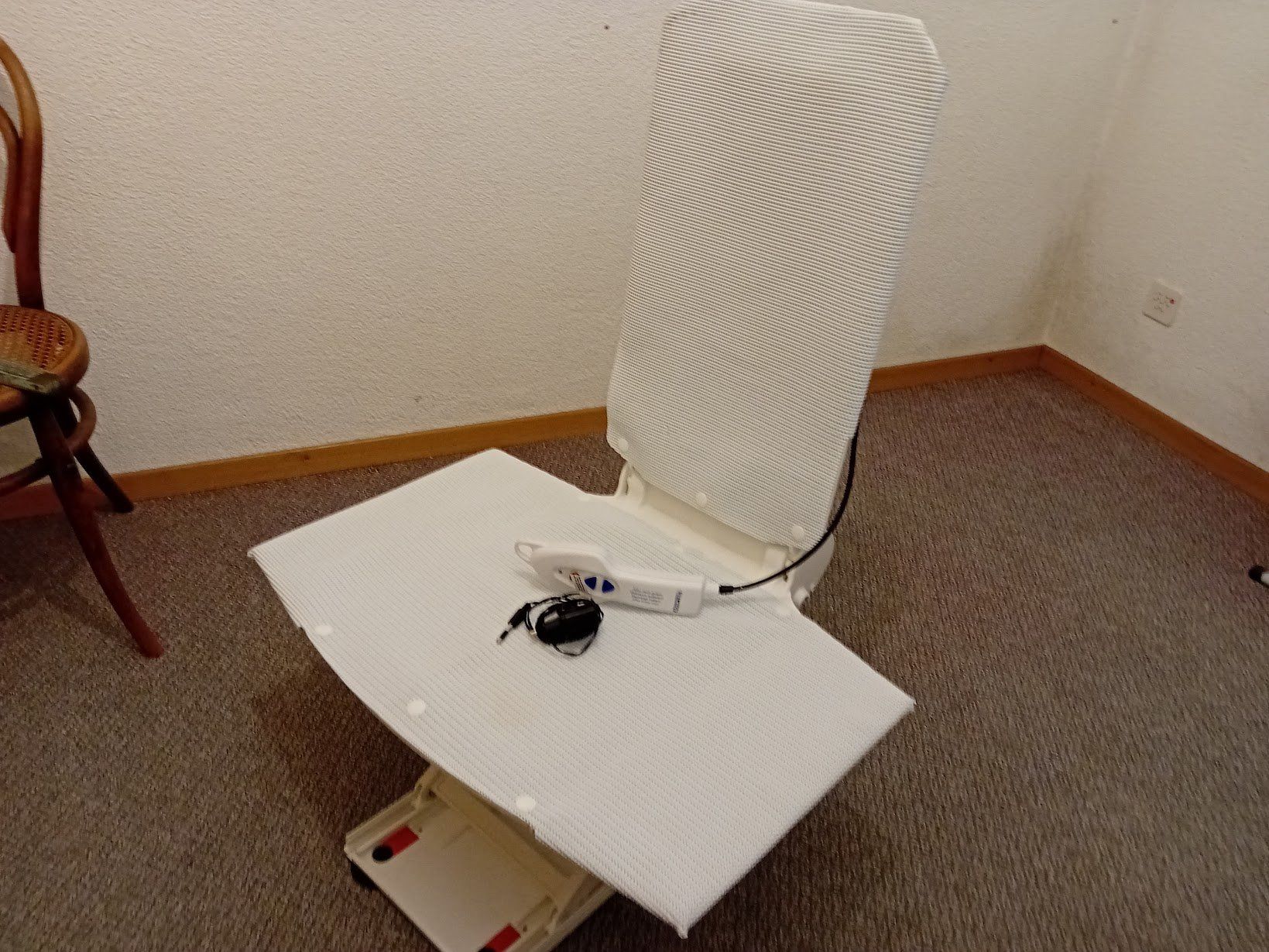 Sedie: Badewannensitzlift ORCA F – Usato da Wolfhausen venduto da cmos101 4