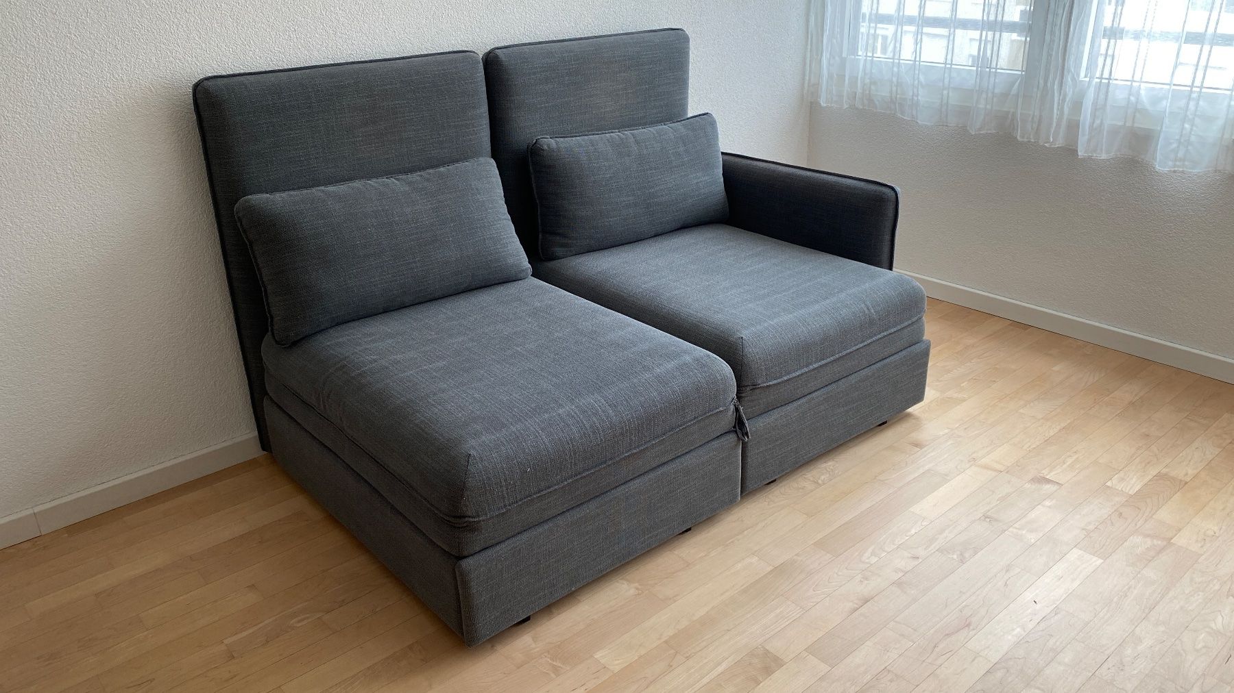 Divani: Schlafsofa dunkelgrau, inkl. zwei Topper – Usato da Thun venduto da and_275y