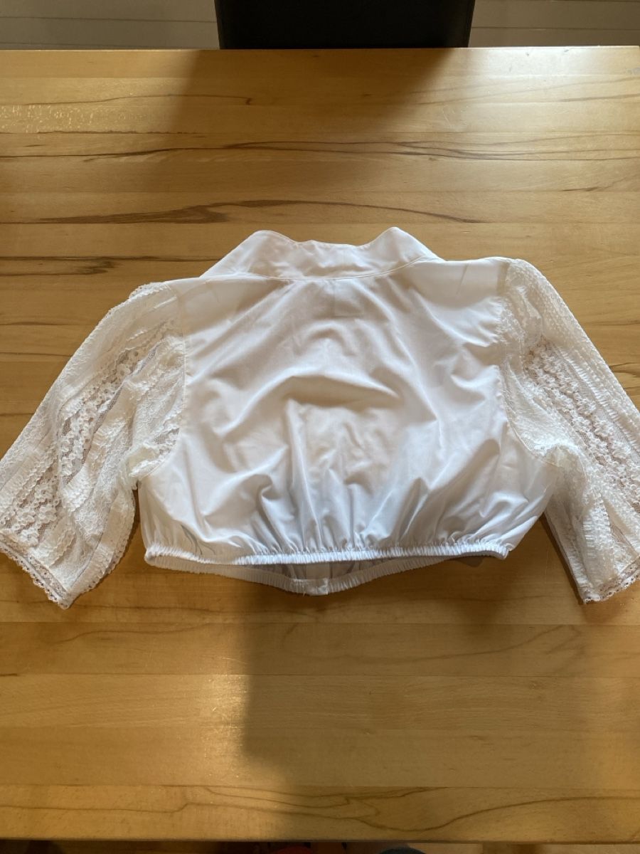 Blusen: Trachtenbluse Gr. 44,, mit Spitze,  Top – Neu (gemäss Beschreibung) aus Jonschwil von ssdvm 3