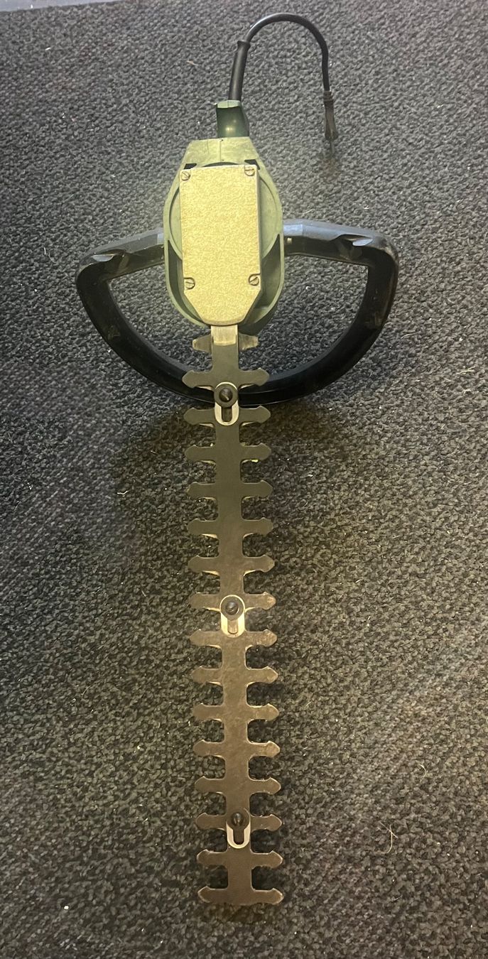 Alle Maschinen: Heckenschere 220 Volt Bosch – Gebraucht aus Rüttenen von atwork-tools 1