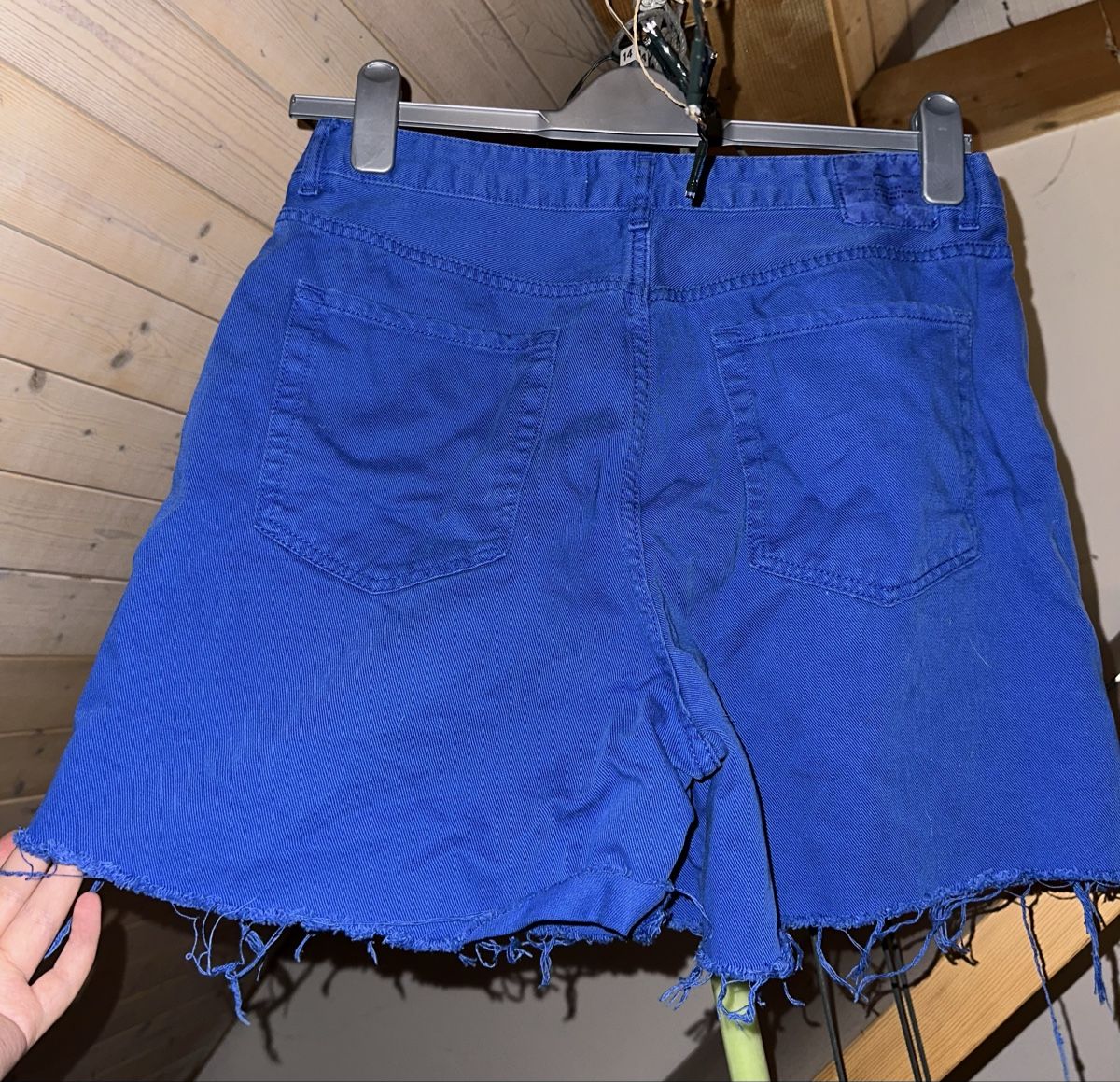 Stradivarius Pantaloni: Shorts, EU 44, NEU! – Nuovo (secondo la descrizione) da Gutenswil venduto da jus_nr7h 3