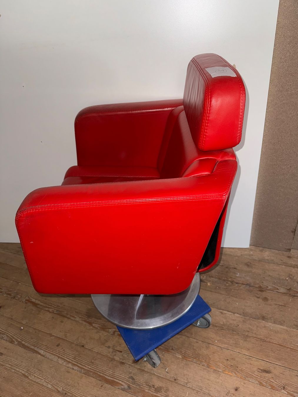 Giroflex Stühle: Stoll Giroflex 21 - 6091 Designed by Paolo Fancelli - Nr.5 – Defekt aus Aesch ZH von superpotato 2