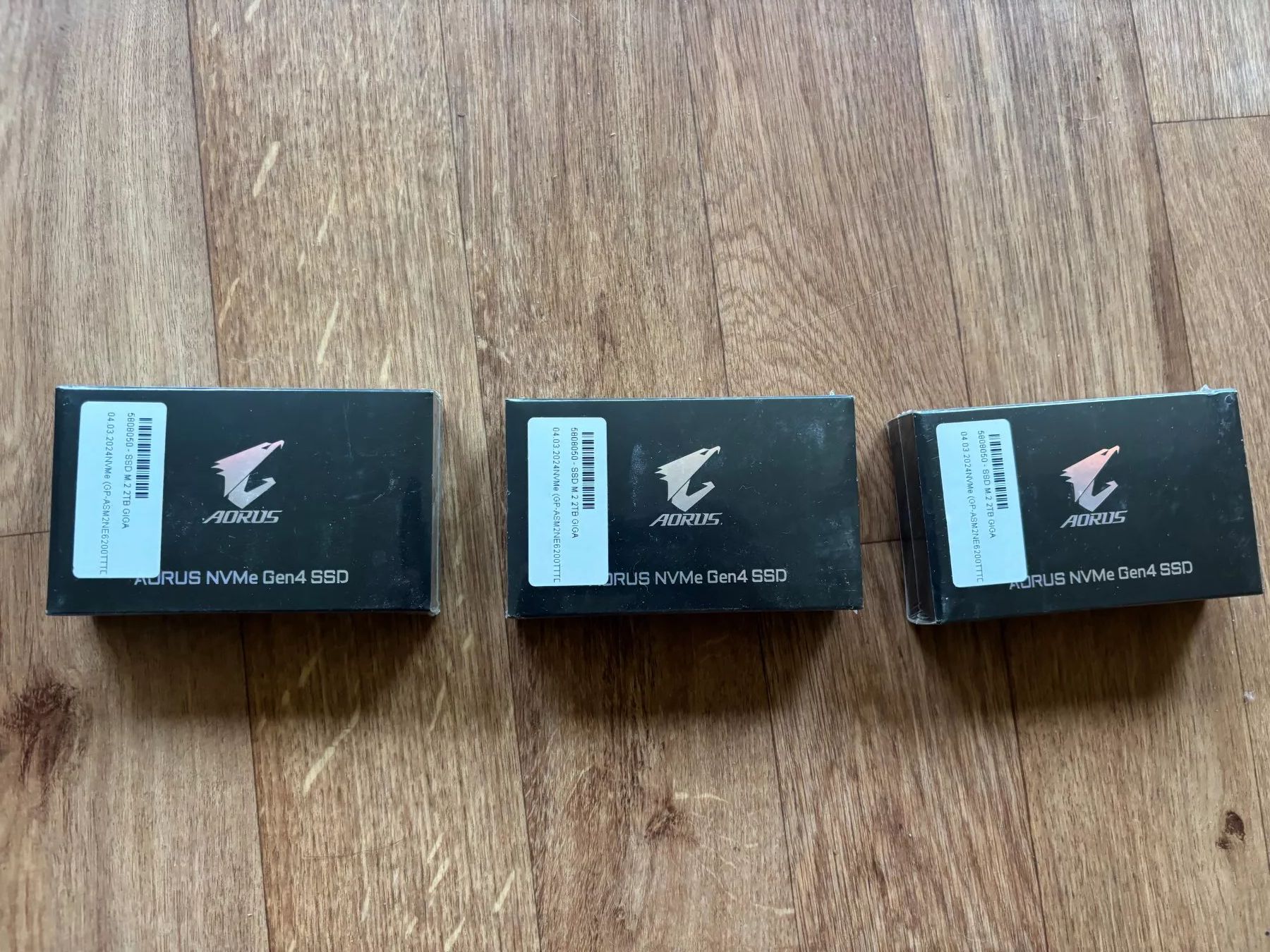 Dischi rigidi: Gigabyte AORUS NVMe Gen4 SSD 2TB - EINZELN – Nuovo e nell'imballaggio originale da Muttenz venduto da due_z7qf 1