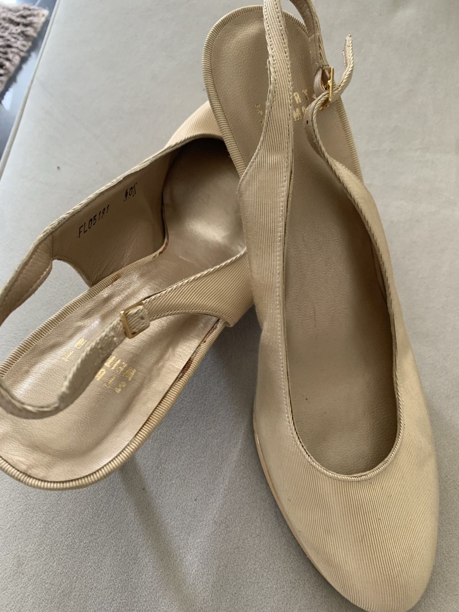 Stuart Weitzman Scarpe da donna: Stuart Weitzman Schuhe  – Usato da Bergdietikon venduto da zor_856j 1