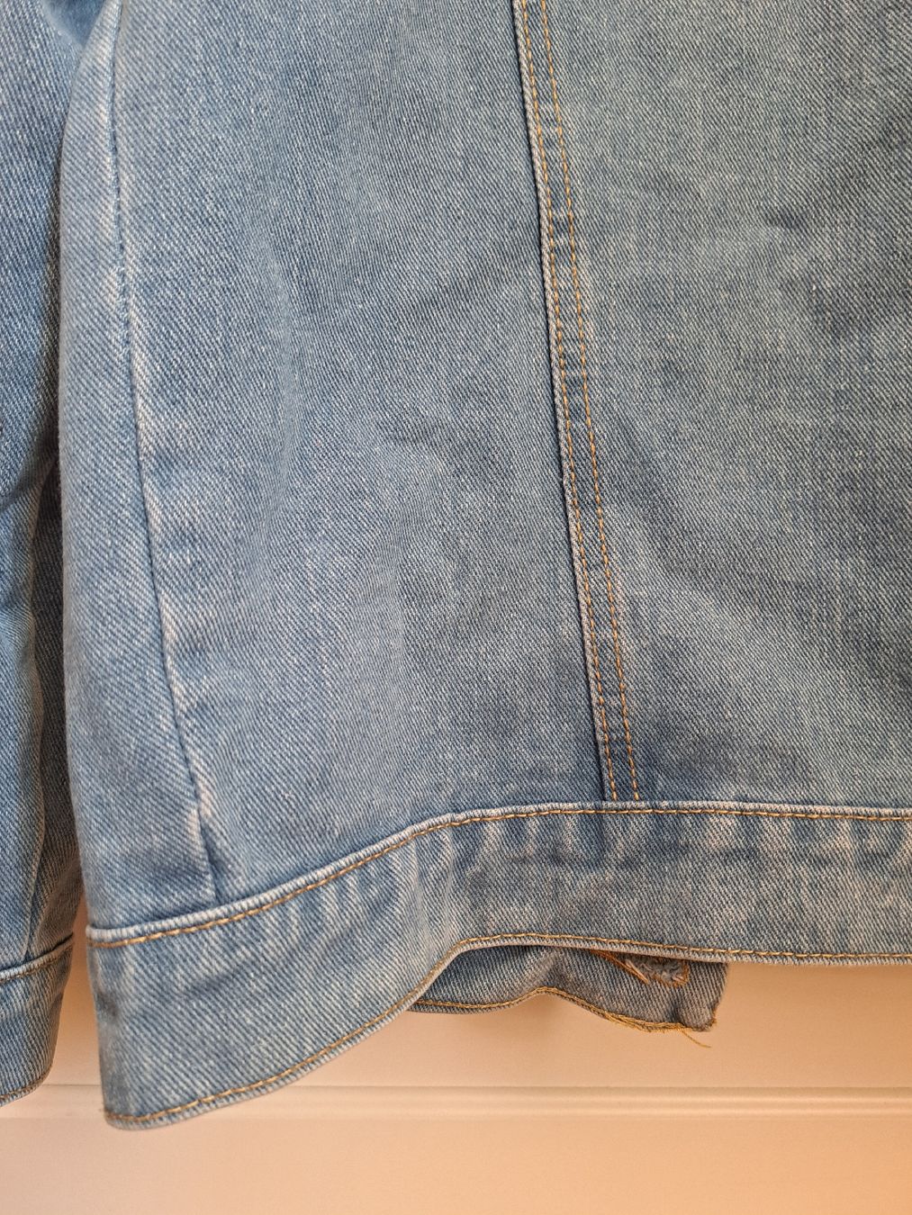 Jacken: Jeansjacke Grösse M – Gebraucht aus Zürich von dph_r9t2 9