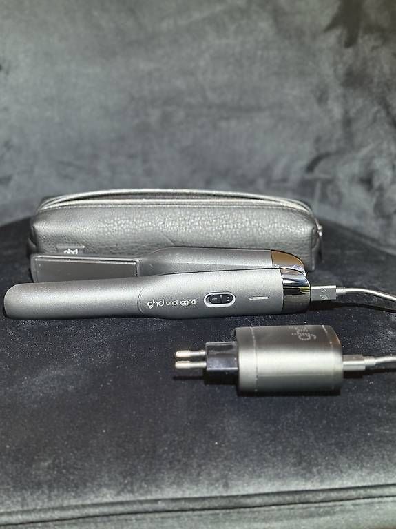 GHD Piastre & Arricciacapelli: GHD Glätter – Nuovo (secondo la descrizione) da Zürich venduto da pinish 2
