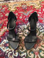 Yves Saint Laurent Sandalen (YSL)